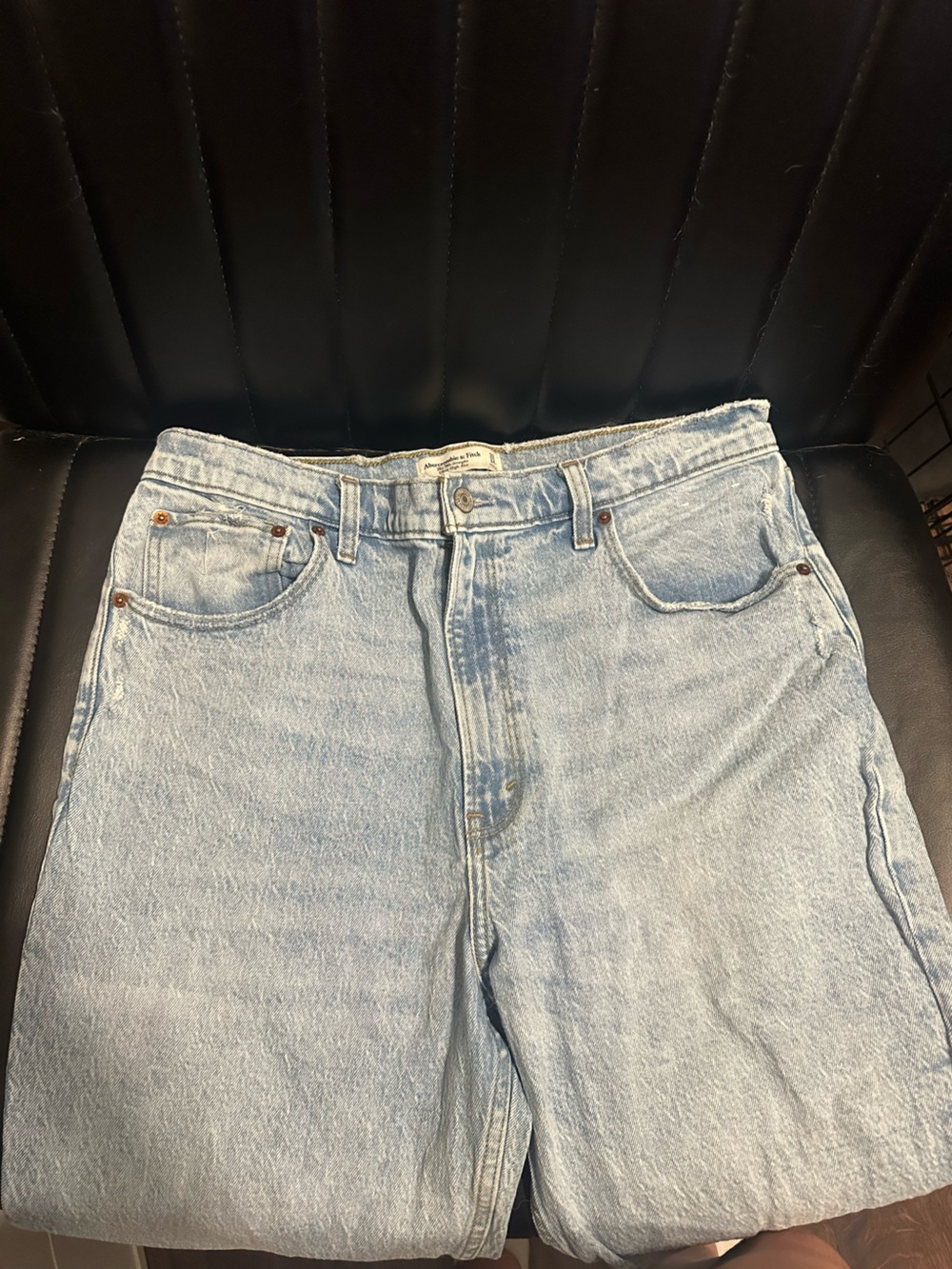 Abercrombie & Fitch Light Wash High-Rise Women’s Jeans